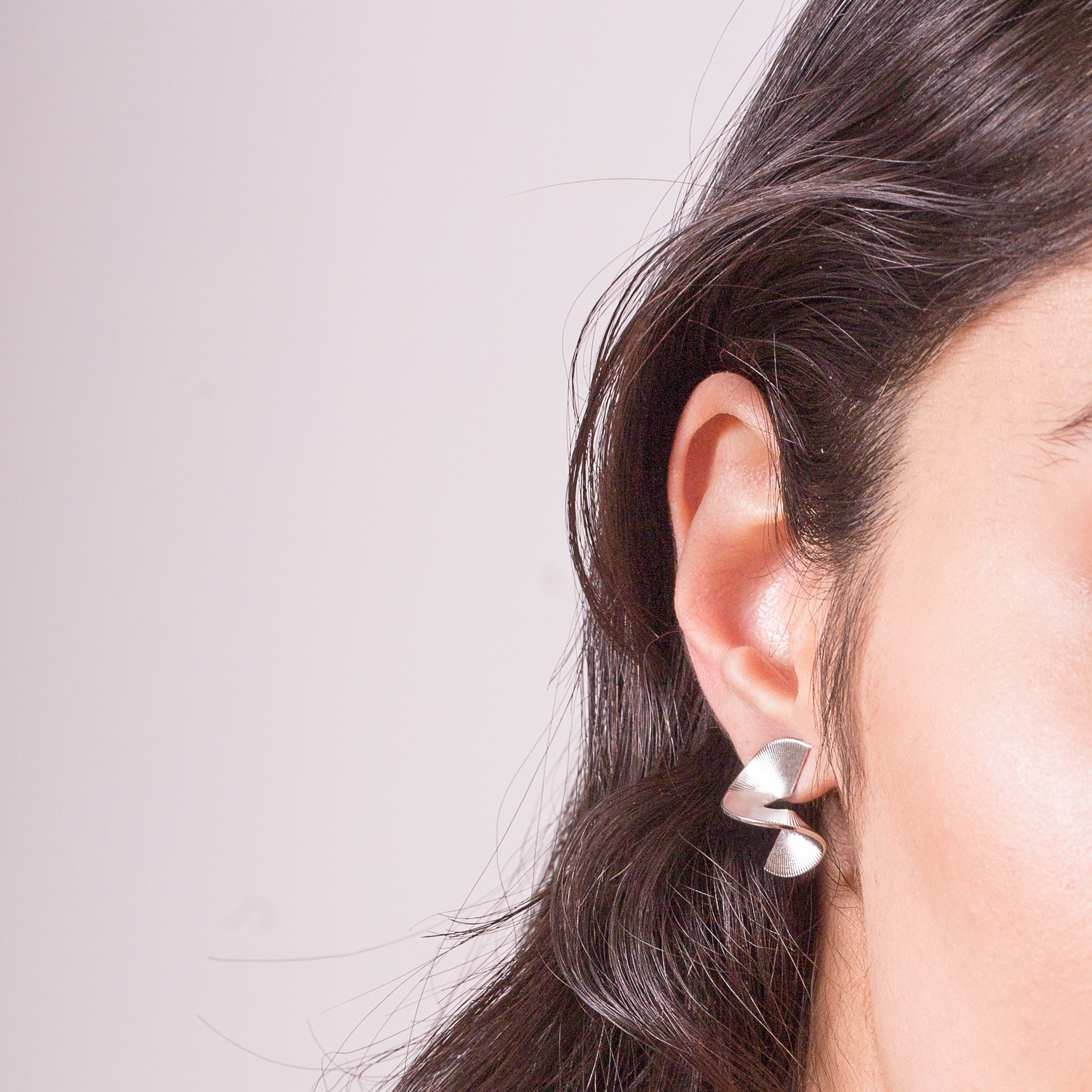 【BIKO】カナダ製☆ Solarwave Studs Mini ピアス☆限定ローズ Solarwave Studs - Mini - Silver – BIKO
